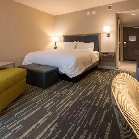 Hampton Inn & Suites Seattle/Redmond Wa Exterior photo