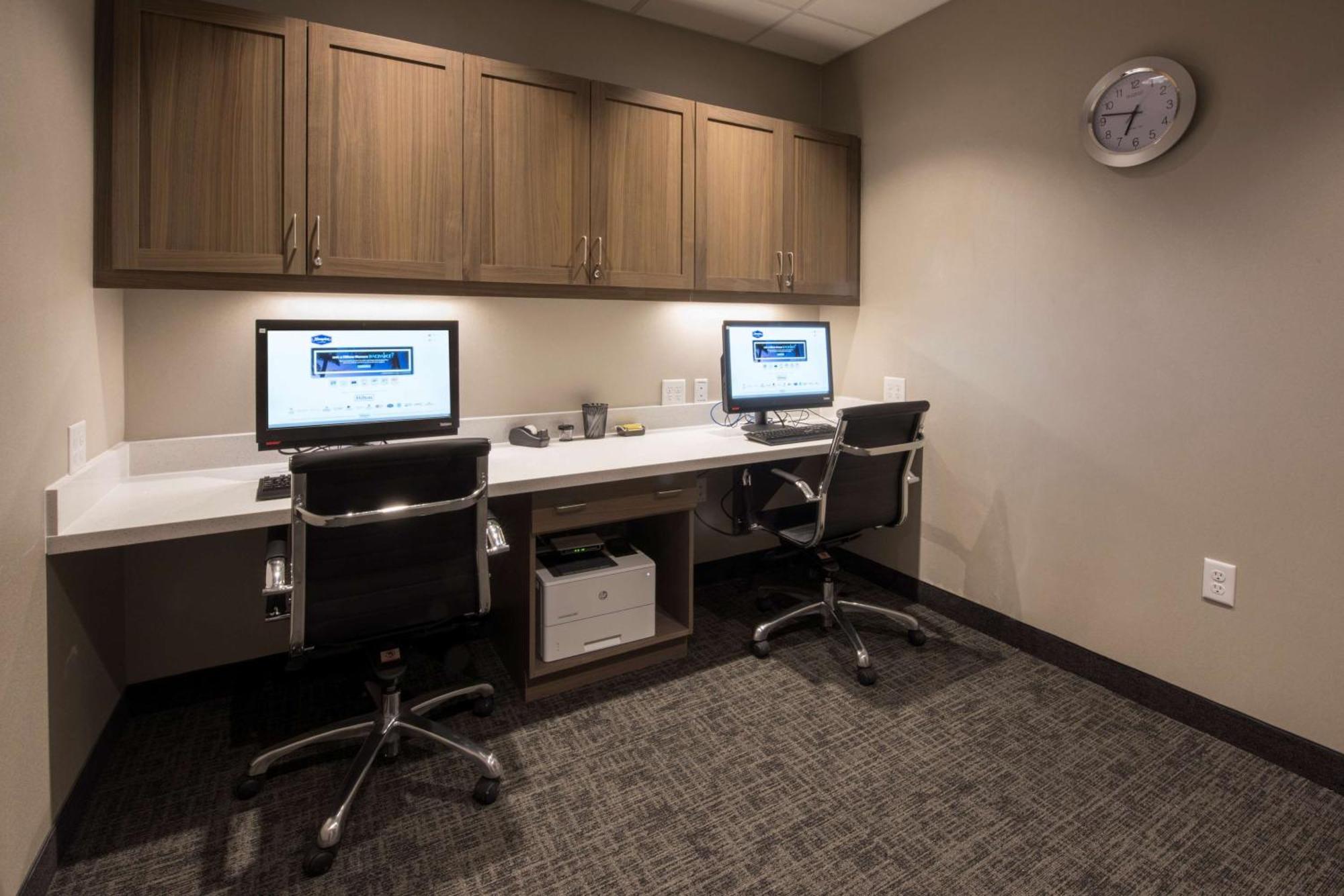 Hampton & Seattle/redmond Wa Hotel 3*
